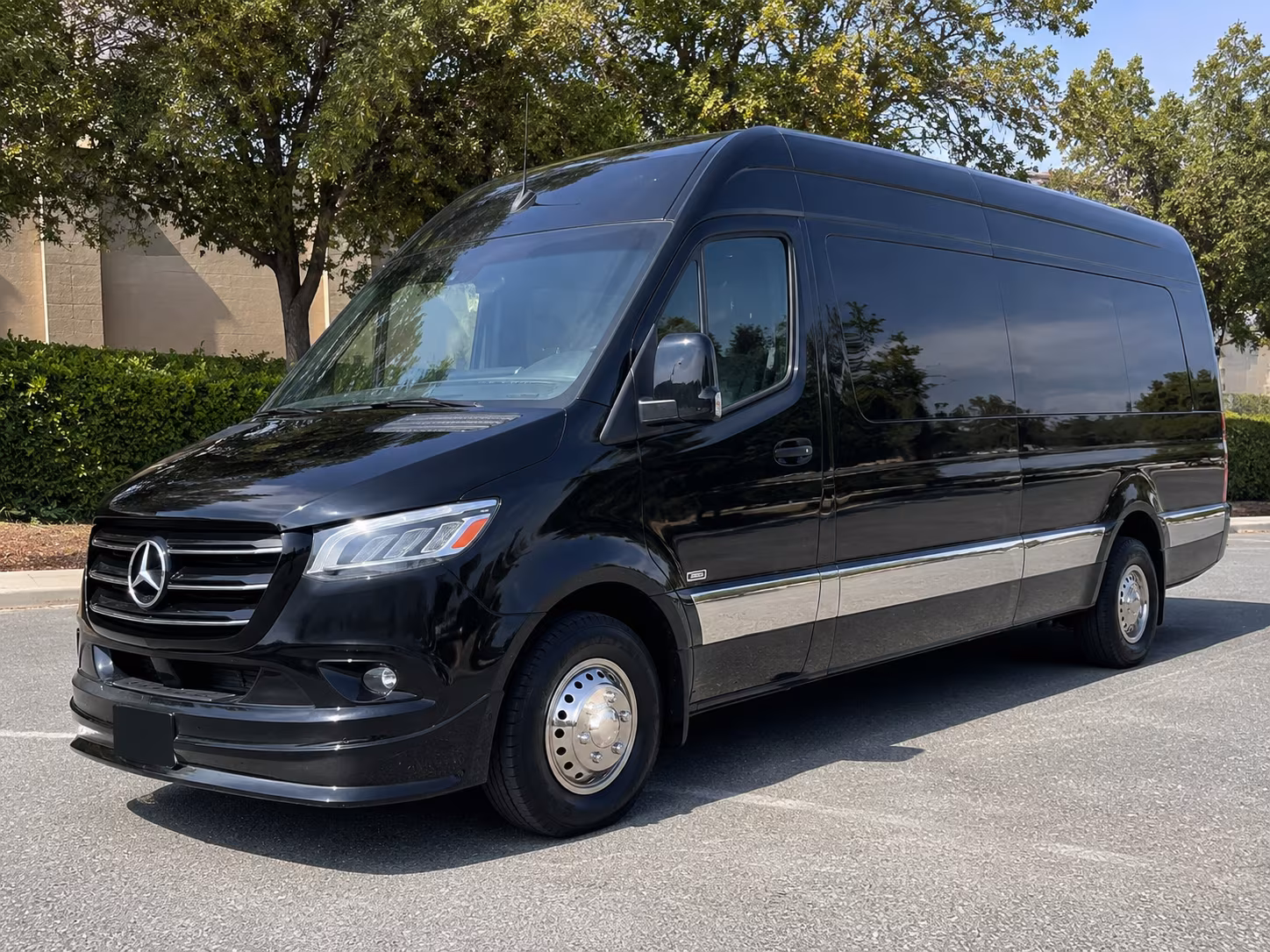 book the perfect ride for your next airport transfer 5