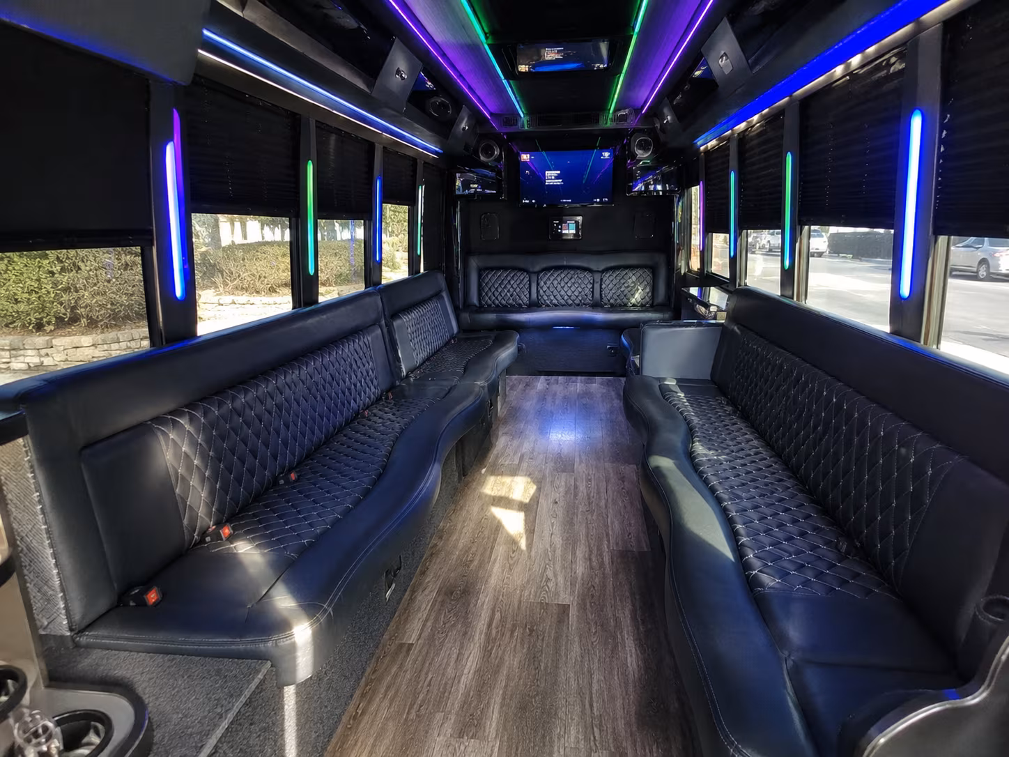 lynchburg 15 passenger party bus interior