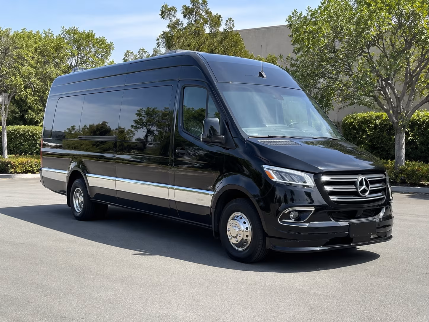sprinter vans and minibuses for smaller lynchburg prom groups